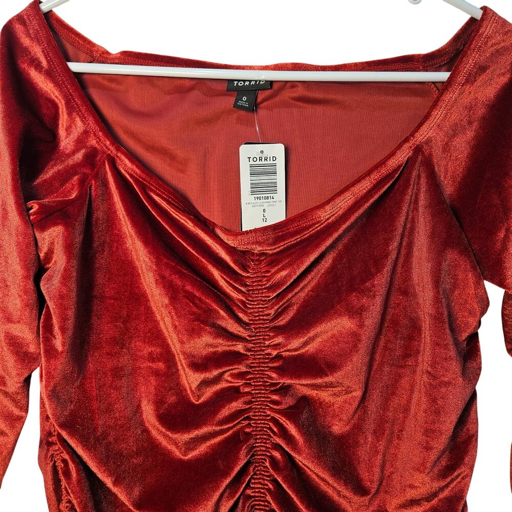 Torrid Red Velvet Cinched Sides Draped Top Size 0 Large NWT Chic Sexy Minimalist - Picture 3 of 7
